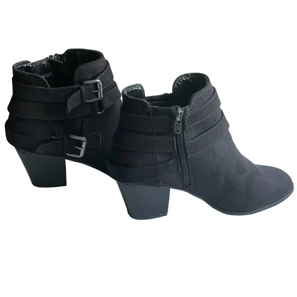 Express Black Faux Leather Ankle Boots Size 8 Side Zipper Block Heel 2.5"